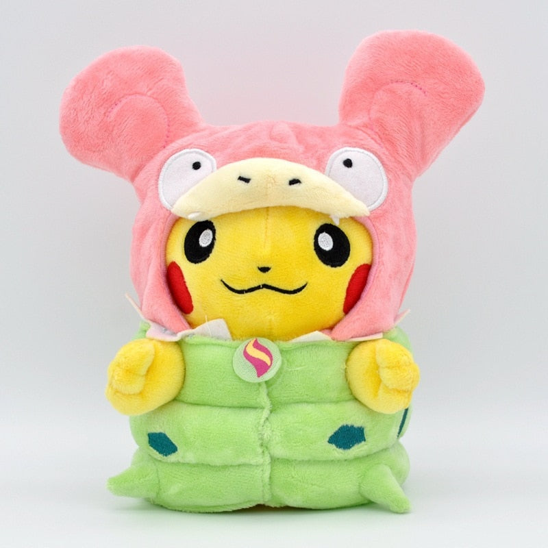 Peluche Pikachu con disfraces